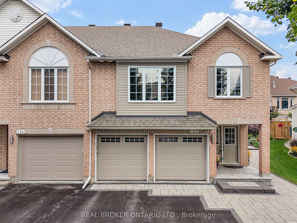 1st image of 132 Macassa Cir