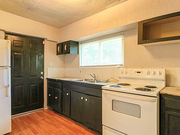 1920 Lister Ave. KCMO-10