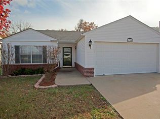 1304 Rice Rd, Bentonville, AR 72712