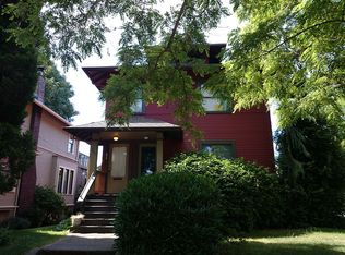 1005 N 42nd St, Seattle, WA 98103