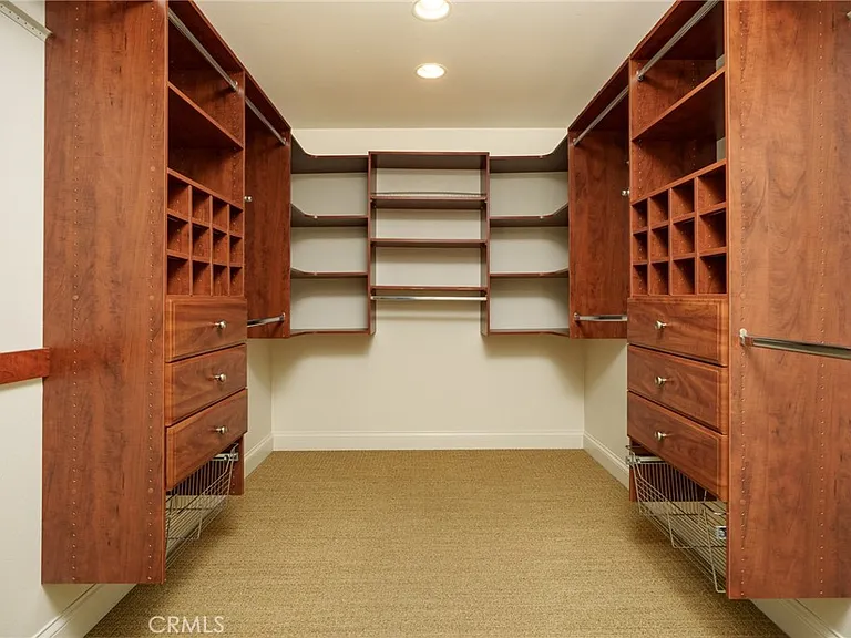 208 E Balboa Blvd — Photo 17