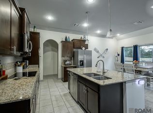 8614 Sandpiper St, Denham Springs, LA 70706