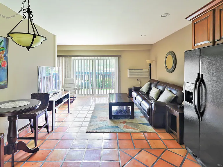 2003 Costa Del Mar Rd #654 — Photo 9