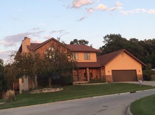 918 W 18th St S, Newton, IA 50208
