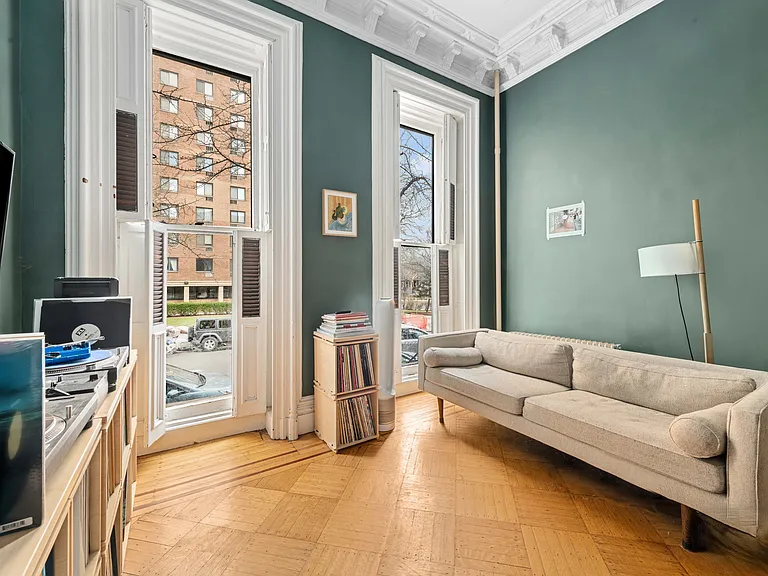 26 Saint James Pl #1 — Photo 1