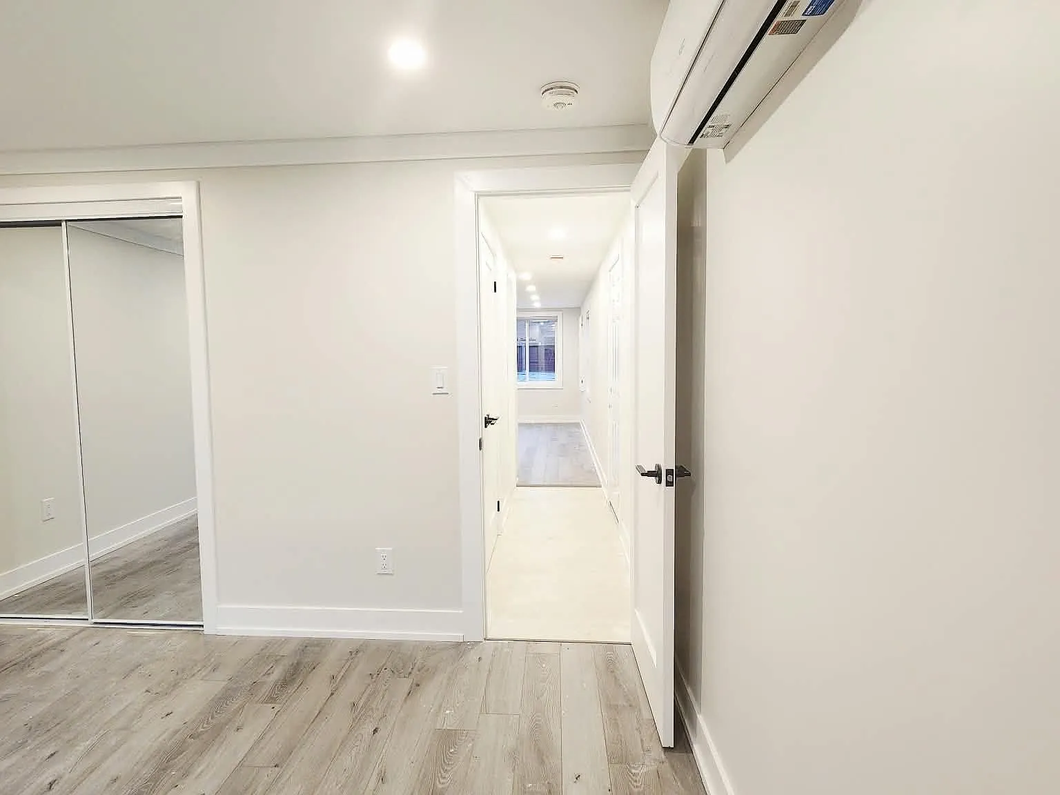 1 bed, $1,999 — Photo 3