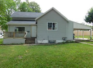 1802 C St SW, Cedar Rapids, IA 52404