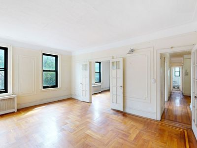 345 Montgomery St APT 2L, Brooklyn, NY, 11225