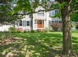 9 Adirondack St, S Burlington, VT 05403