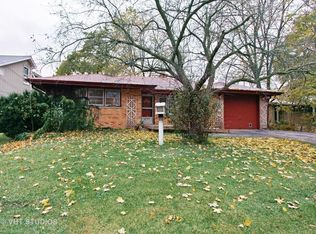 33440 N Lake Shore Dr, Grayslake, IL