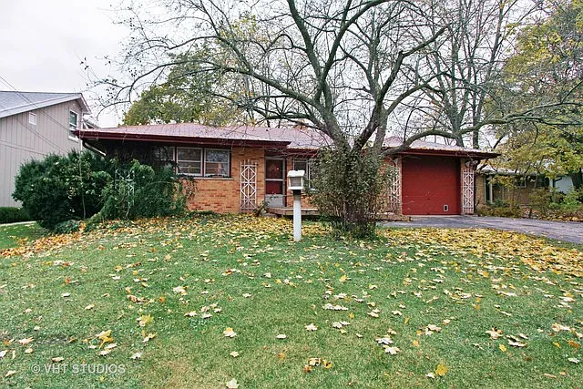 33440 N Lake Shore Dr photo 1