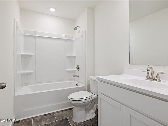 5th image of 192 N Blissful Meadows Dr