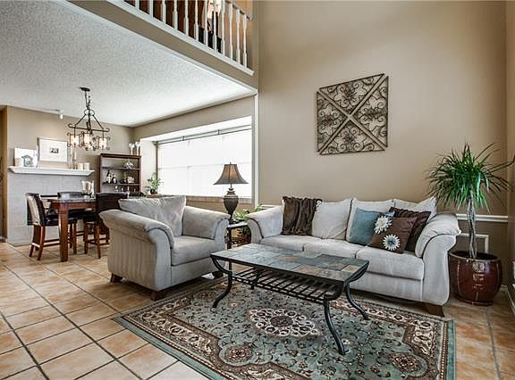 3rd image of 2258 Meadowstone Dr