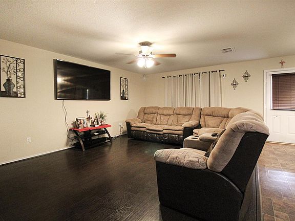 3rd image of 11116 Quintana Dr