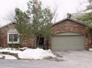 5658 S Adams Way #1, Bloomfield Hills, MI 48302