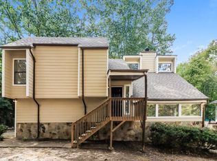 961 Woodmont Dr, Marietta, GA 30062