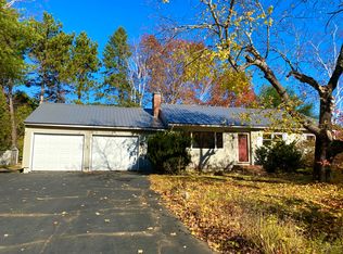 2 Edgewood Dr, Orono, ME 04473