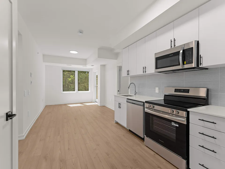 125 Steacy Gdns