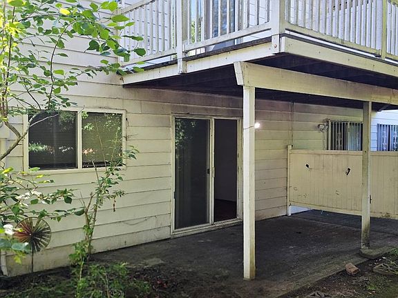 2nd image of 2904 NE 151st Ave