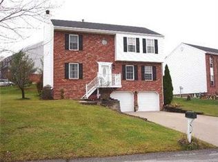 348 Moosehead Dr, Imperial, PA 15126