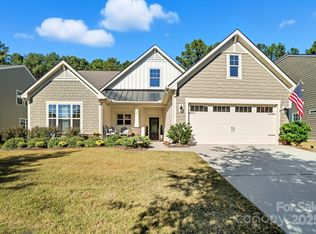 120 Van Gogh Trl, Mount Holly, NC 28120
