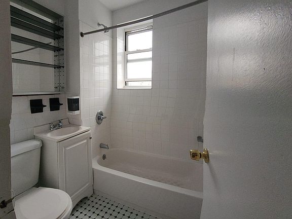 2nd image of 18232 Hillside Ave