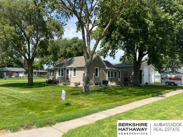 304 W 14th St, Schuyler, NE 68661