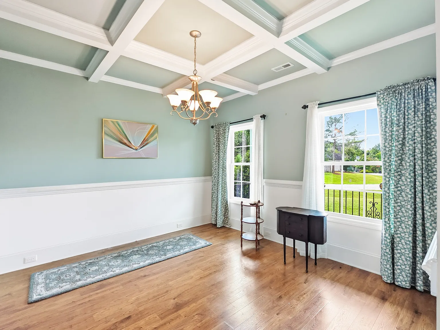 4 bed, 2.5 bath, 2851 sqft, $2,650 — Photo 3