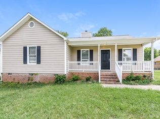 5 Aggie Ct, Greensboro, NC 27401