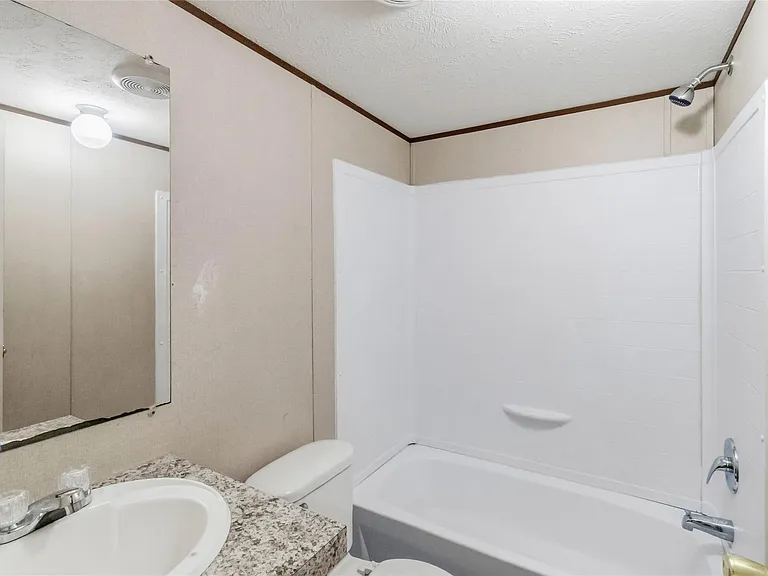 908 Turney Ln — Photo 17