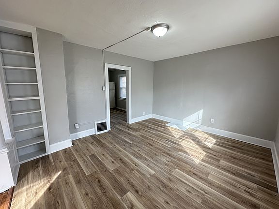 3rd image of 2846 Lapey St #1