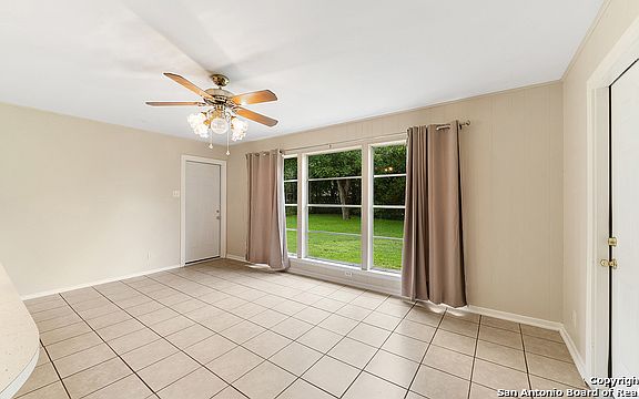 3rd image of 519 Sonnet Dr