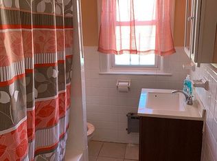 24-33 Ericsson St #2F, East Elmhurst, NY 11369