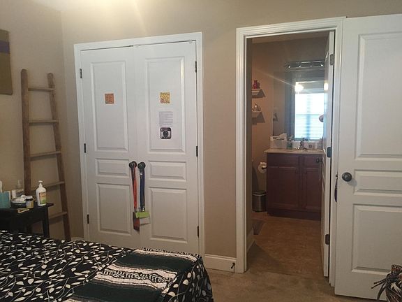 4th image of 1428 Hazelgreen Way