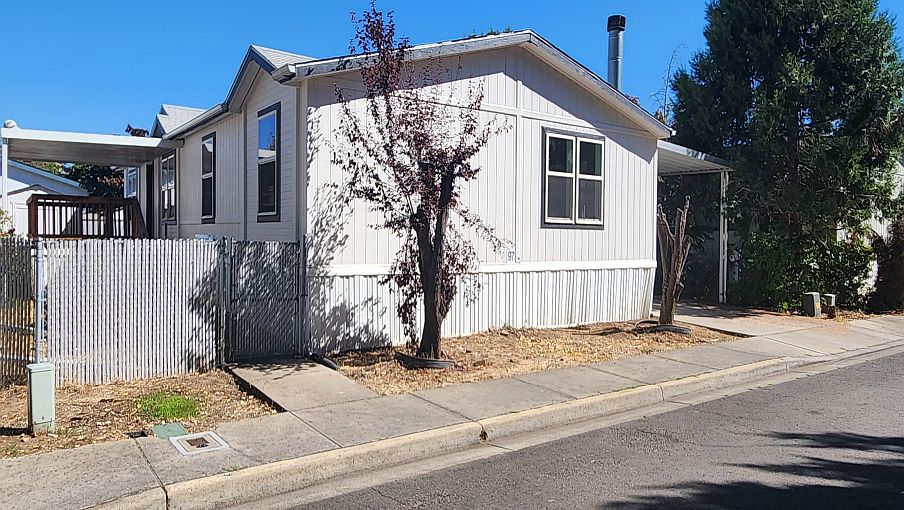 1st image of 2552 Thorn Oak Dr Space 97