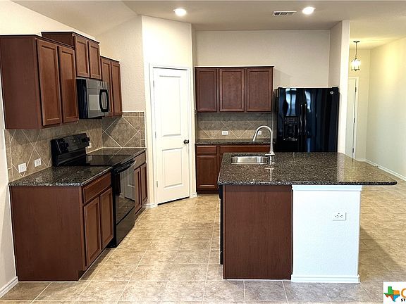 5th image of 3909 Endicott Dr
