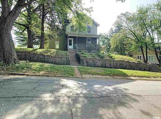 919 Bridge Ave, Davenport, IA 52803