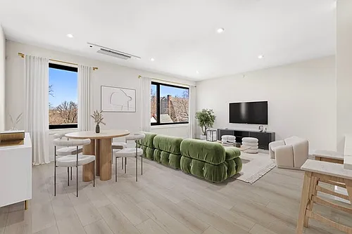 Floor plan One Bed - 1 Den - 1 Bath - Unit 204