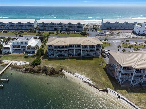 3rd image of 458 Fort Pickens Rd