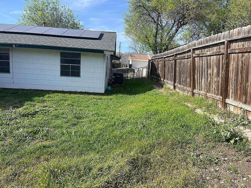 2nd image of 306 Threadneedle Ln