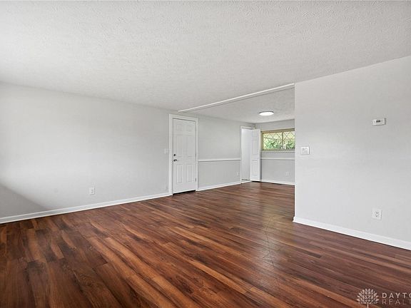 4th image of 2212 Norway Dr