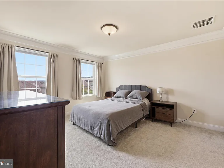 5060 Judicial Way — Photo 25