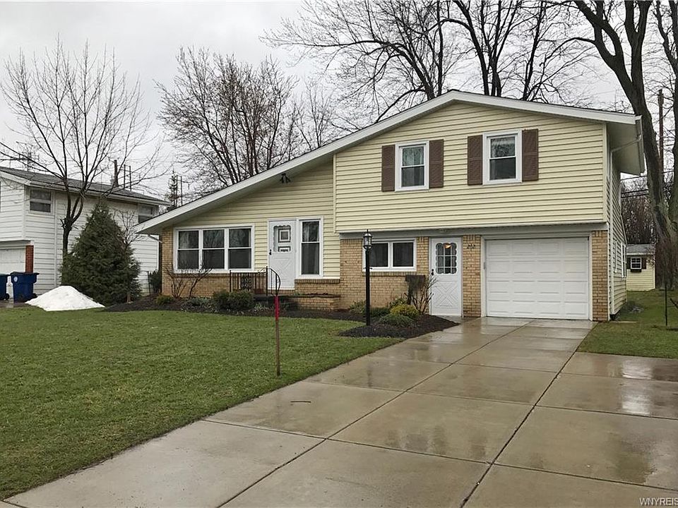 1st image of 262 Park Forest Dr