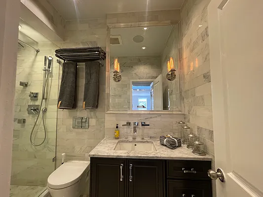 Rented by Maz Group NY | media 30