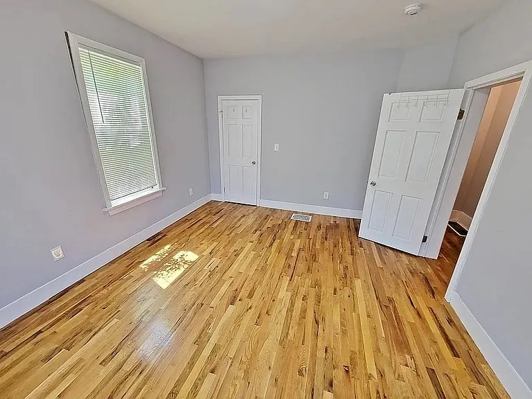 39 Pinckney St #2 — Photo 4