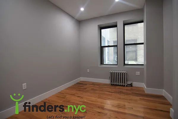 Rented by Clove Realty LLC | media 10