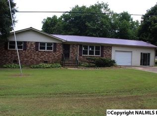 54 Cobb St, Woodville, AL 35776