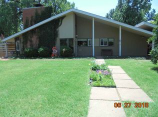 900 E Overbrook Ave, Ponca City, OK 74601