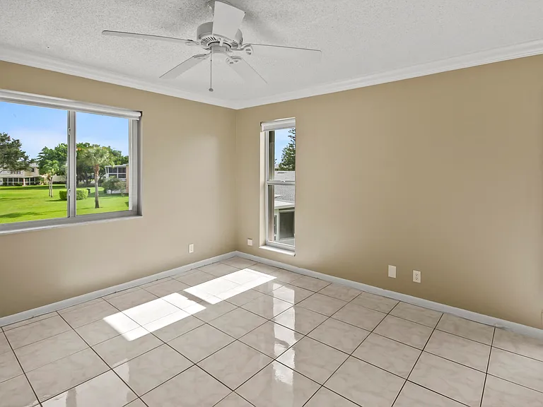 1421 NW 20th Ave #204 — Photo 16