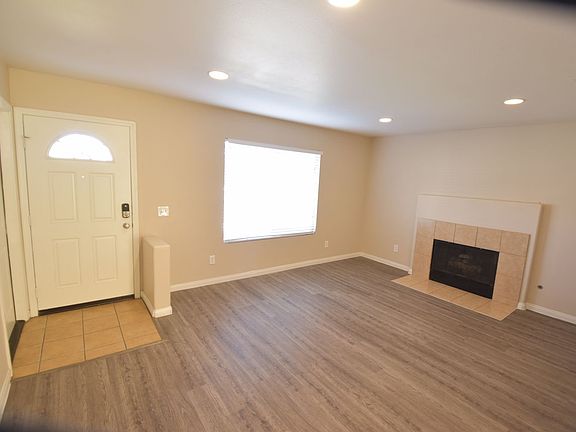 3rd image of 1350 Park Way